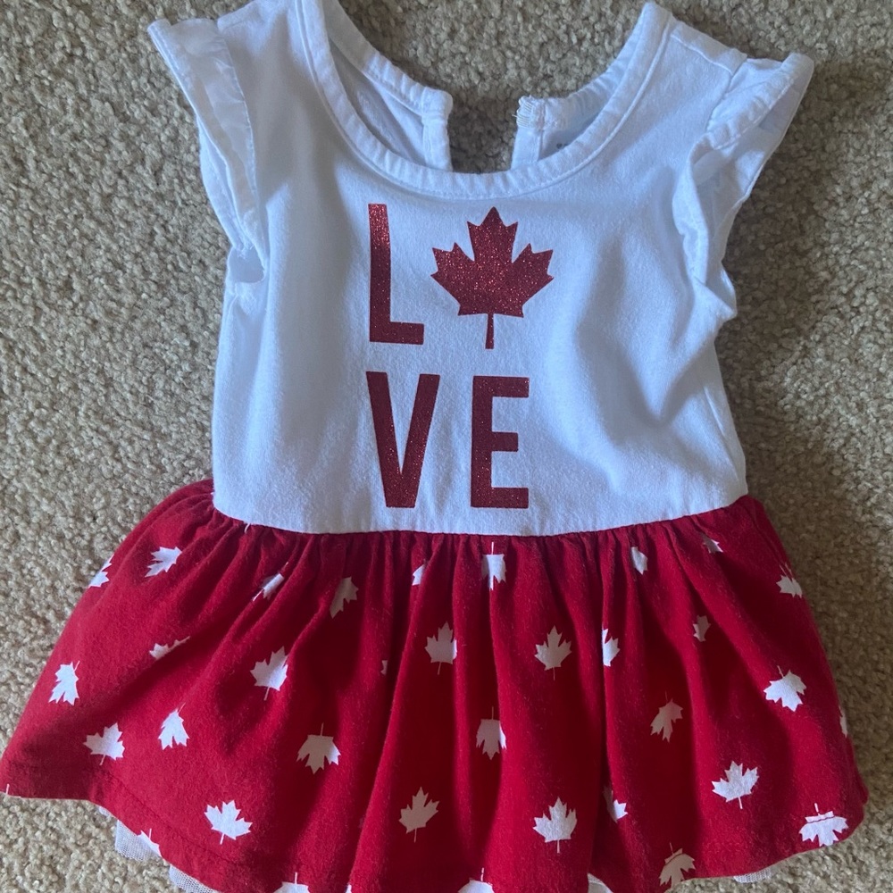 Children’s Place I ❤️ Canada girls dress 3-6M